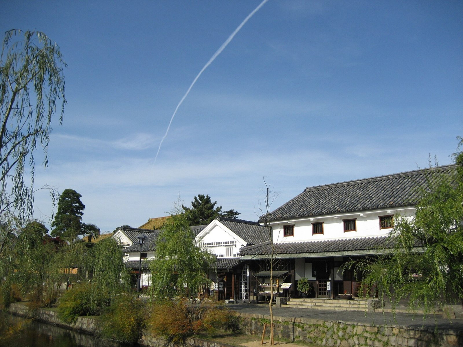 Explorez le quartier Bikan de Kurashiki : Un voyage dans l'histoire japonaise - Kurashiki | Secret World Trip Planner