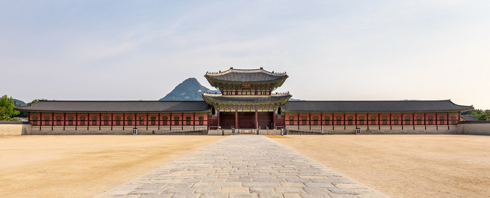 Découvrez le Palais Gyeongbokgung : Histoire et Beauté de Séoul - Jongno District | Secret World Trip Planner