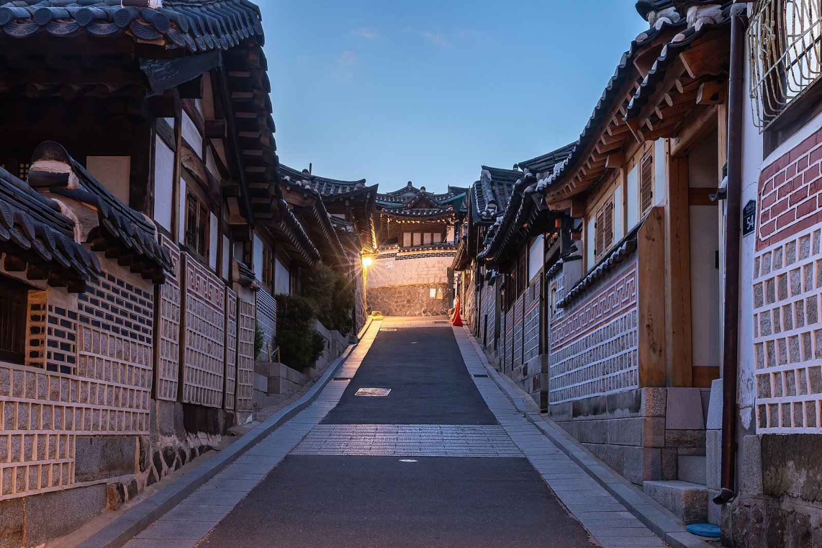 Descubra Bukchon Hanok Village: o coração tradicional de Seul - Jongno District | Secret World Trip Planner
