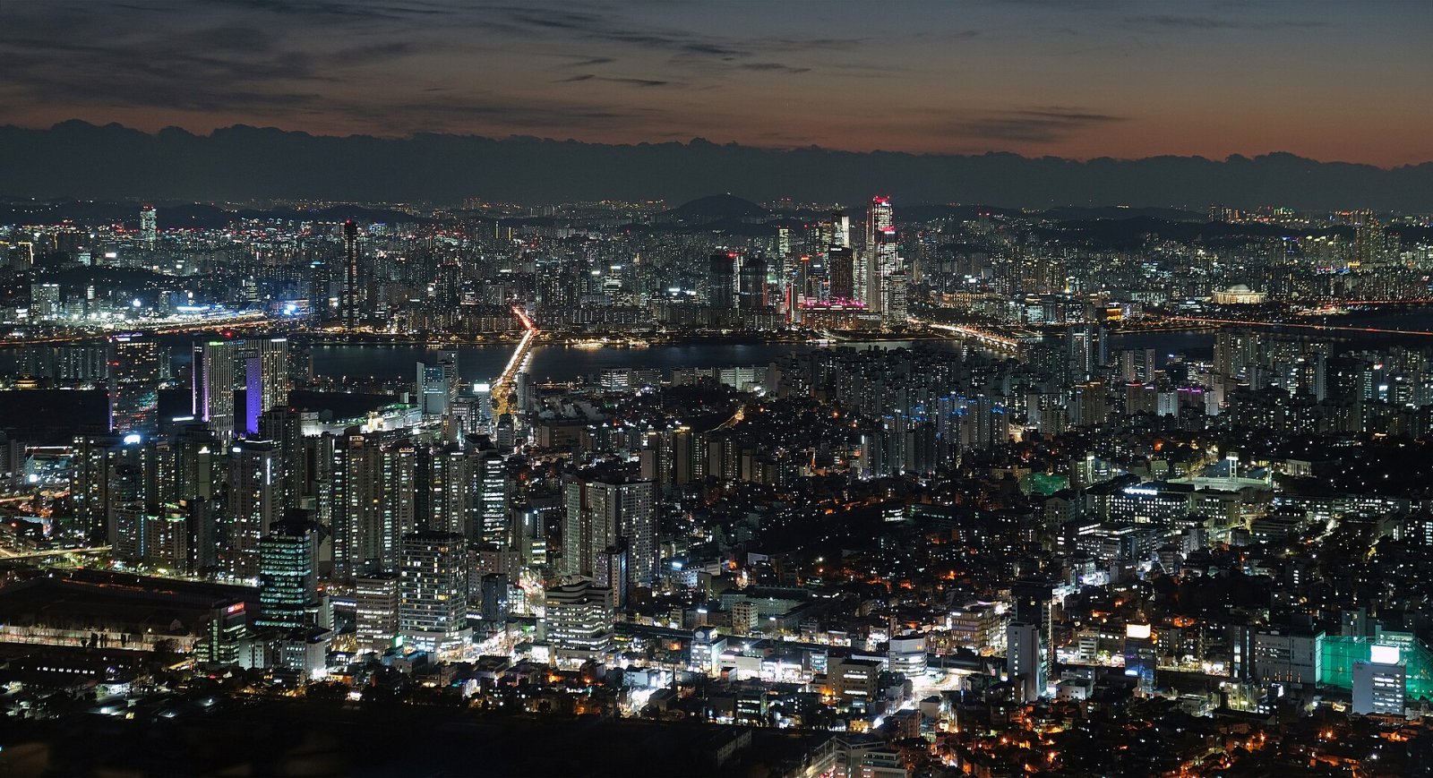 南山首尔塔：不可错过的首尔地标 - Yongsan District | Secret World Trip Planner