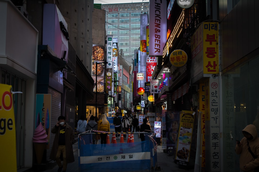 明洞を発見する：ソウルの鼓動 - Jung District | Secret World Trip Planner