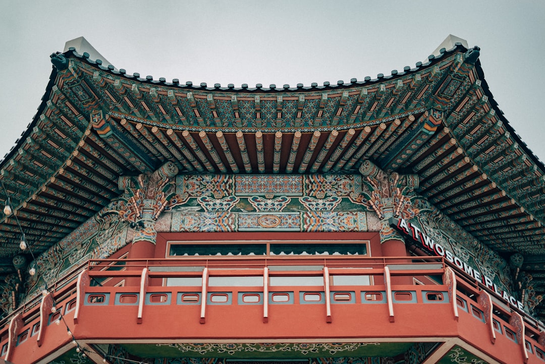 Explorando o Templo Beomeosa em Busan: uma viagem pela cultura coreana - 73J5+Q8 Busan | Secret World Trip Planner