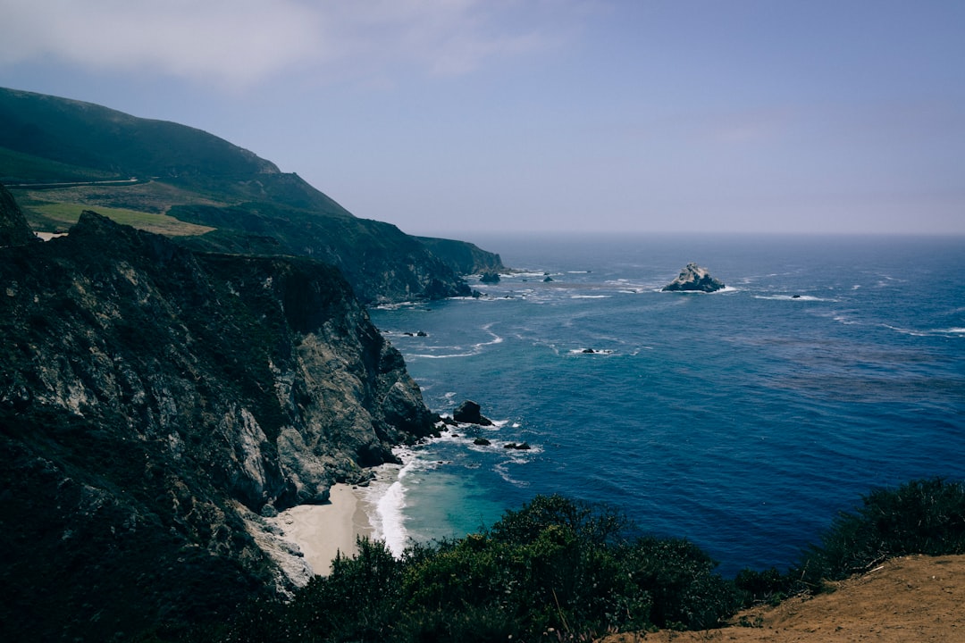 Descubra a Pacific Coast Highway de Big Sur: uma viagem inesquecível | Secret World Trip Planner