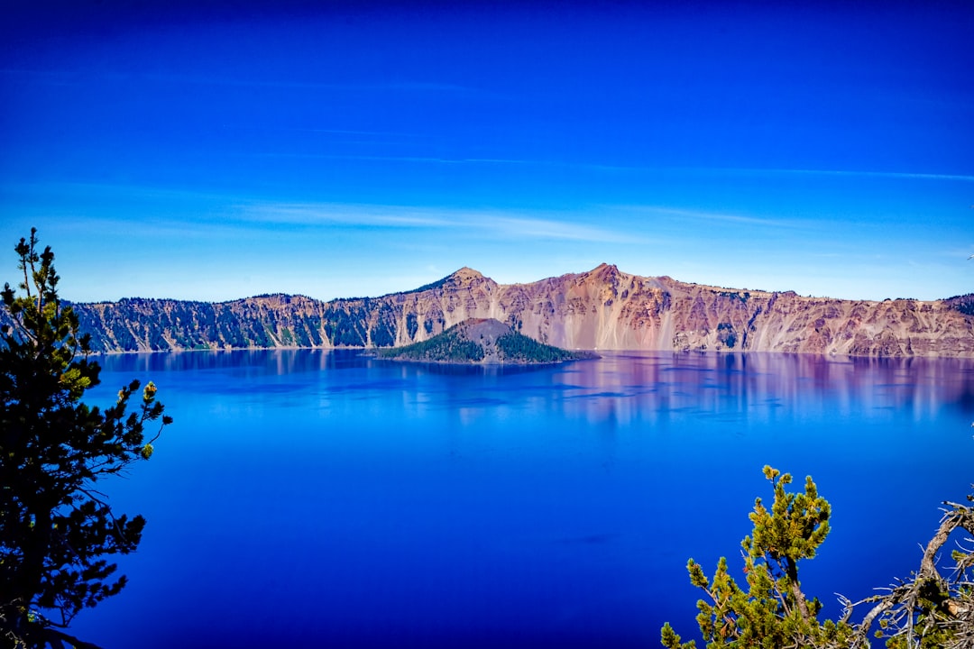Descubre el Parque Nacional Crater Lake: una joya de Oregón - Tongliao | Secret World Trip Planner