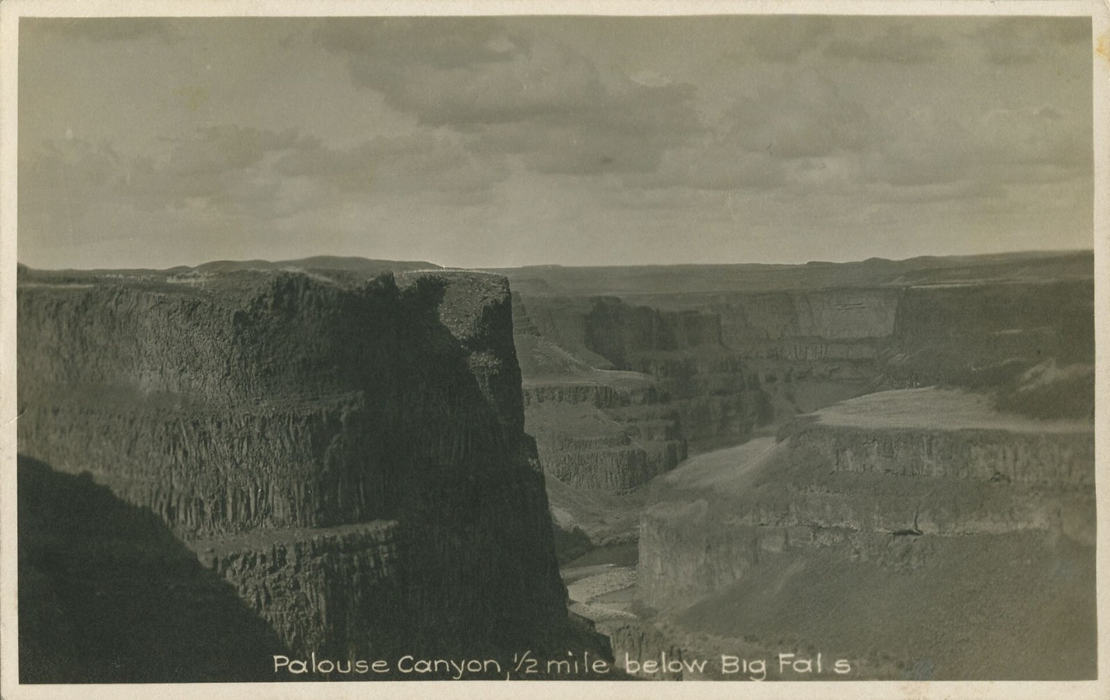 Palouse Falls : Un Paradis Naturel au Cœur de Washington