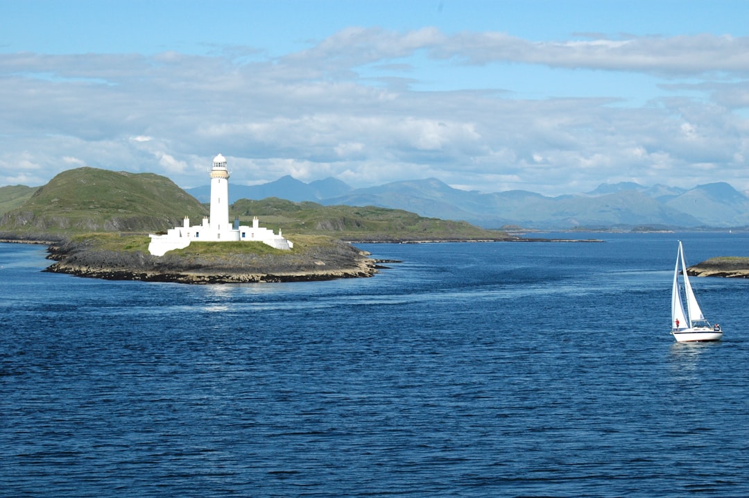Descubrir el Faro de la Isla de Hestan en Escocia - R5MR+5P Castle Douglas | Secret World Trip Planner