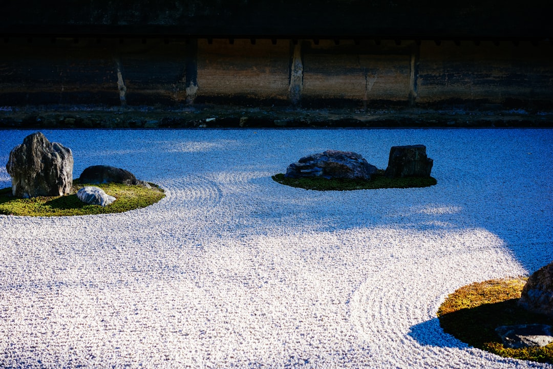 Karesansui: A Magia dos Jardins Zen de Quioto - Kyoto | Secret World Trip Planner