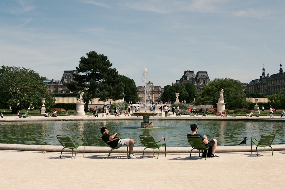 Giardino delle Tuileries: Un Angolo di Bellezza a Parigi - 75001 Parigi | Secret World Trip Planner