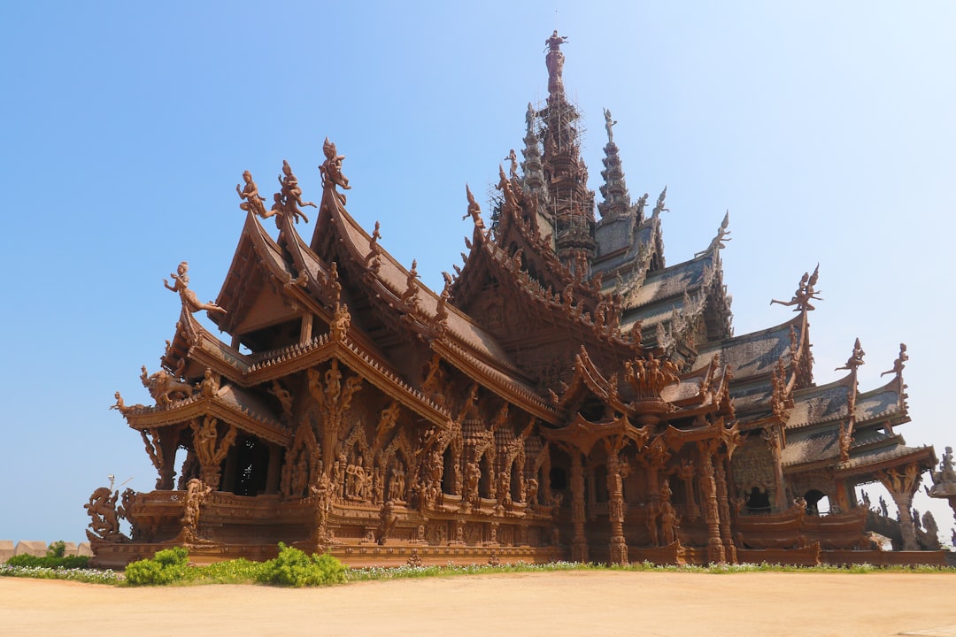 探索芭提雅农诺奇花园的魔力 - Sattahip District | Secret World Trip Planner