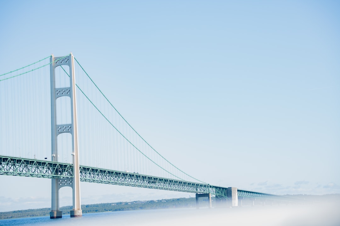 Mackinac-Brücke: Eine Verbindung zwischen zwei Welten - Mackinaw City | Secret World Trip Planner