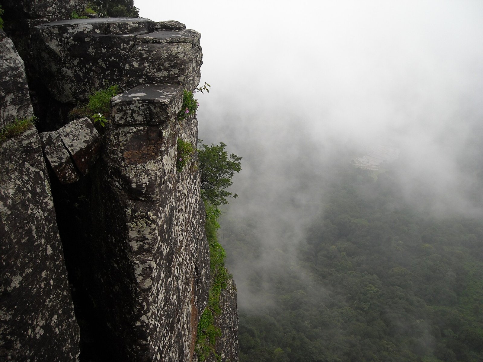 Mini World's End : un coin de paradis au Sri Lanka - Metigahatenna | Secret World Trip Planner