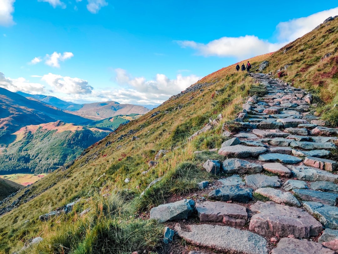 ベン・ネビスを発見する:イギリスで最も高い山 | Secret World Trip Planner