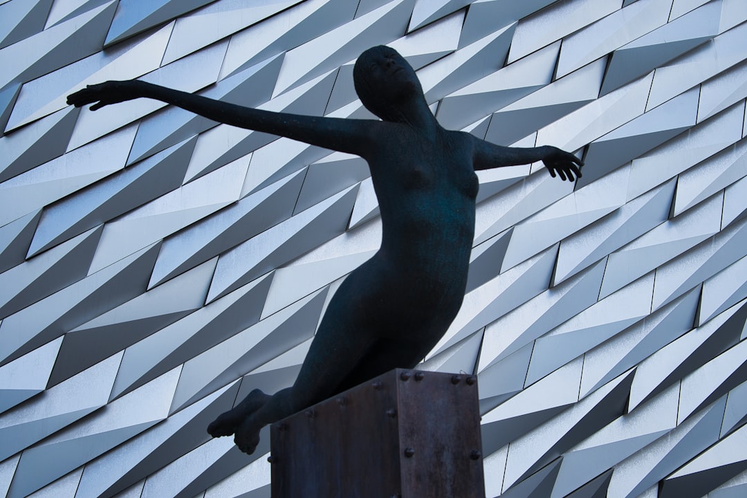 Explore o Museu do Titanic em Belfast: uma viagem pela história | Secret World Trip Planner
