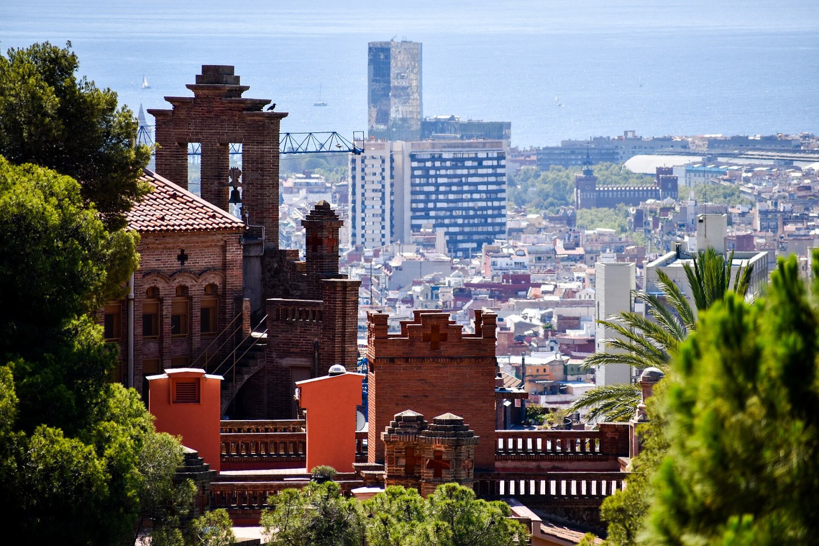 バルセロナのパーク・グエルの魅力を発見する - Barcelona | Secret World Trip Planner