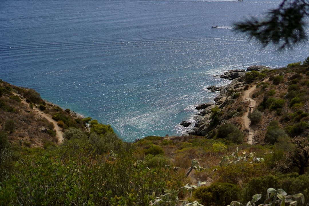 Cap de Creus : un coin de nature préservée en Catalogne - Port Lligat | Secret World Trip Planner