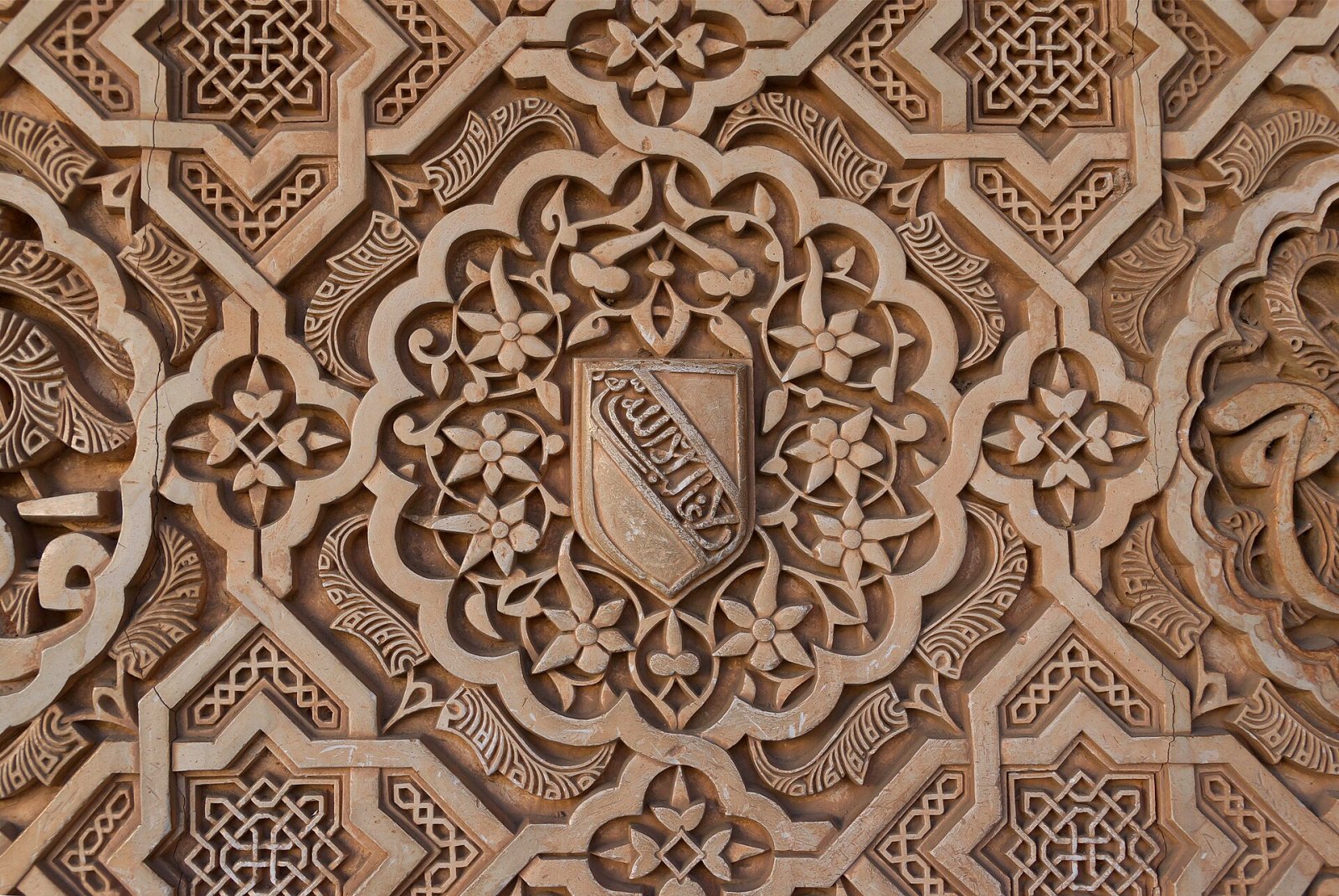 Entdecken Sie die Alhambra von Granada: ein Juwel der andalusischen Geschichte | Secret World Trip Planner