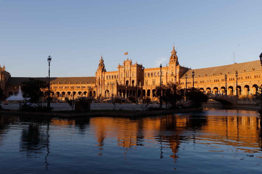Descubre la Plaza de España en Sevilla: una joya de Andalucía | Secret World Trip Planner