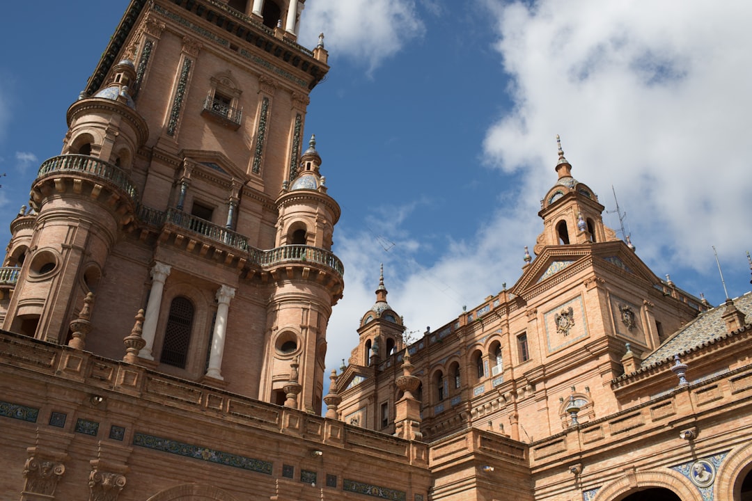Descubre la Plaza de España en Sevilla: una joya de Andalucía | Secret World Trip Planner