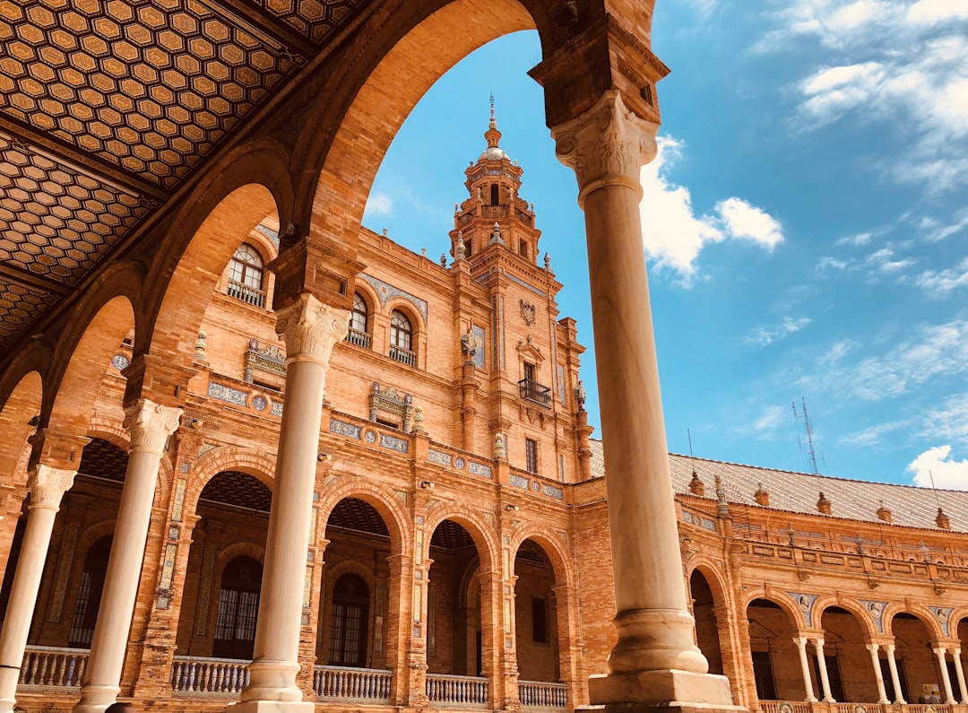 Descubre la Plaza de España en Sevilla: una joya de Andalucía | Secret World Trip Planner
