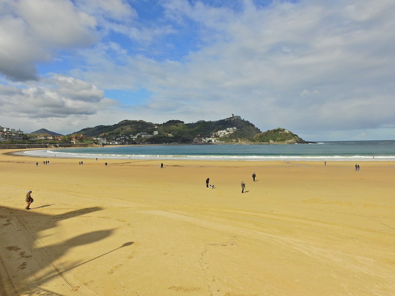 La Concha Beach: A Paradise in San Sebastián - Castelnaudary | Secret World Trip Planner