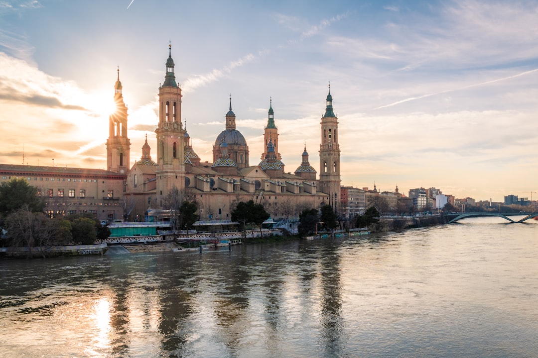 Descubre la Basílica de Zaragoza: Una joya de Aragón - Ivars d'Urgell | Secret World Trip Planner