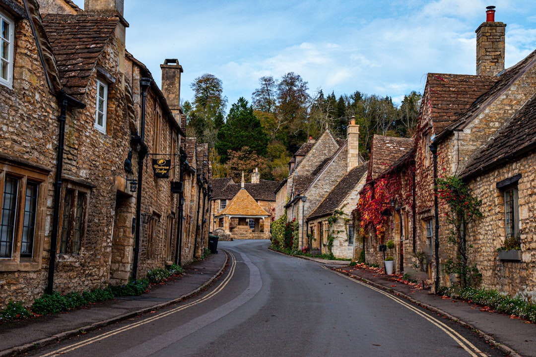 Открытие Castle Combe: самый красивый деревня в Англии | Secret World Trip Planner