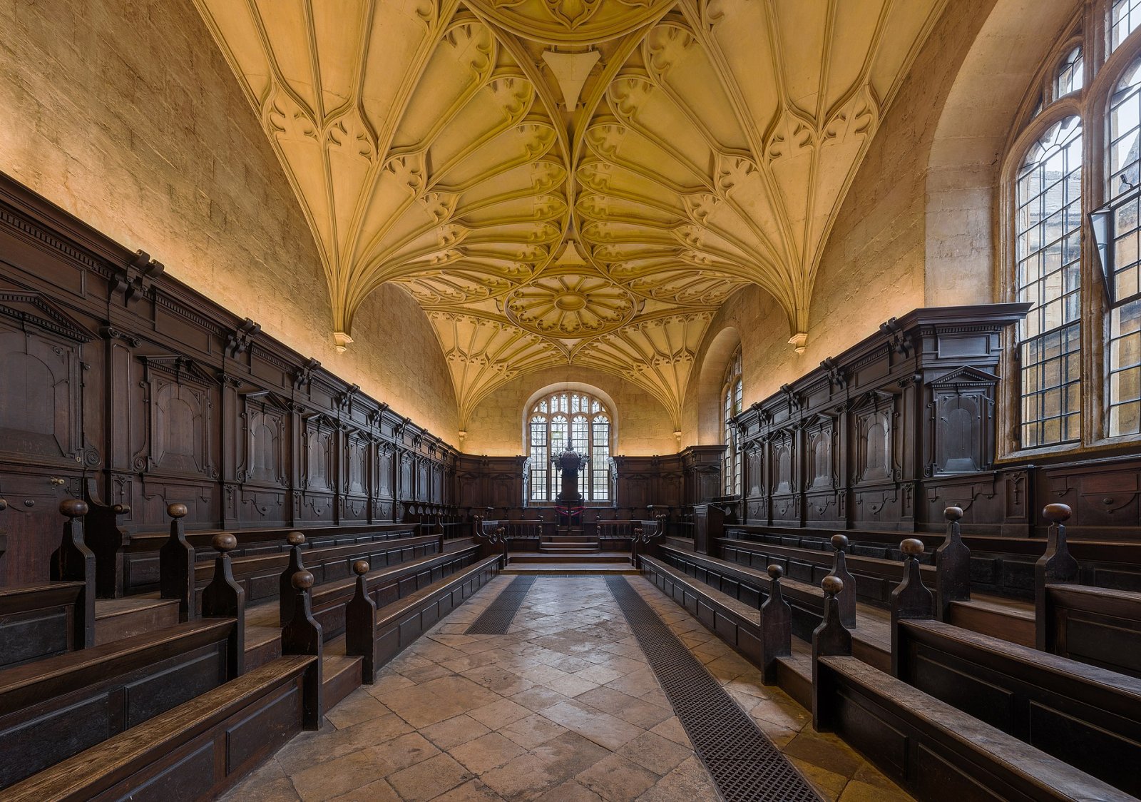 Scopri la Bodleian Library di Oxford: un tesoro culturale - Q733+QQ Clacton-on-Sea | Secret World Trip Planner