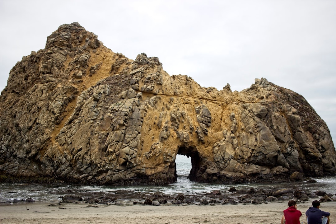 Pfeiffer Beach entdecken: Der Traumstrand in Big Sur - Big Sur | Secret World Trip Planner