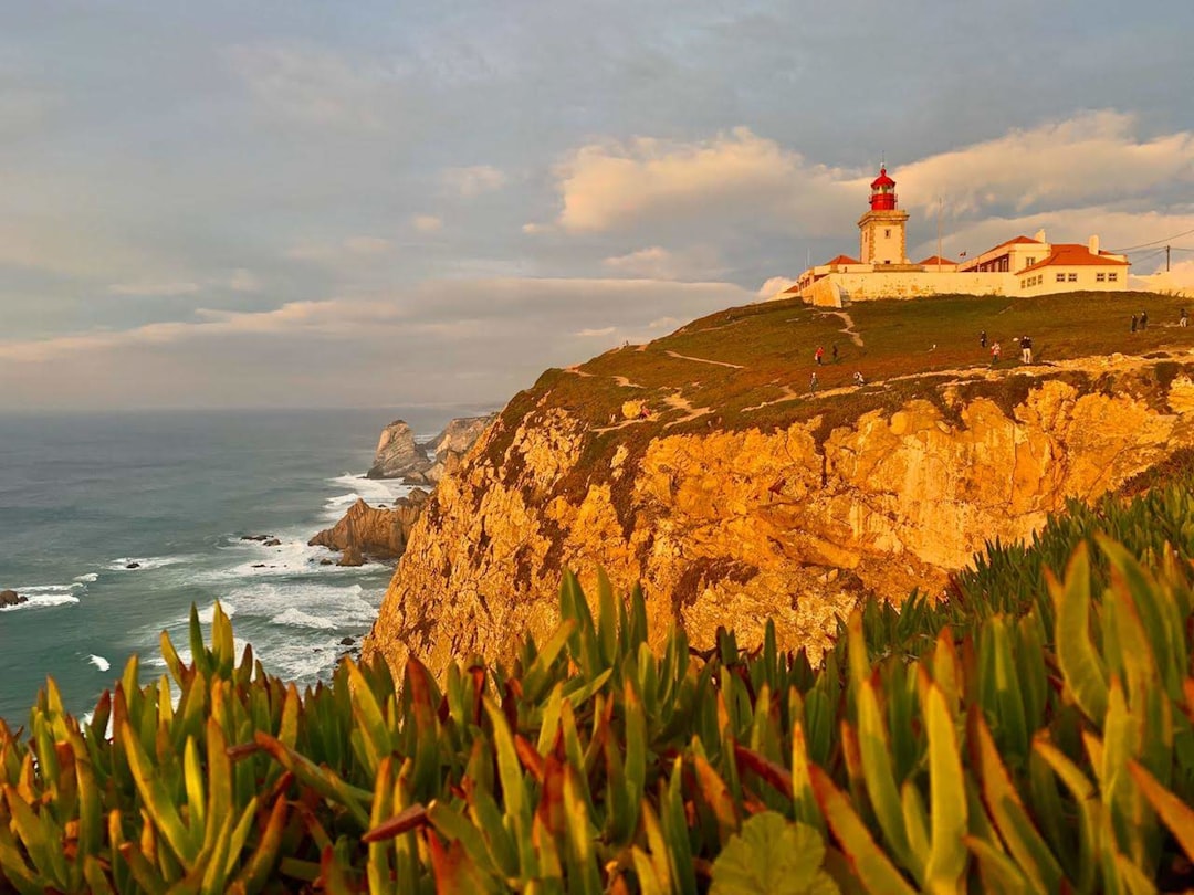 Farol do Cabo da Roca: Uma Viagem no Atlântico Infinito - Estrada do Cabo da Roca | Secret World Trip Planner