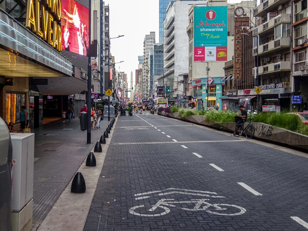 シークレットワールド対ワンダーログ：ブエノスアイレスの計画はどちらが勝つ？ - Buenos Aires | Secret World Trip Planner