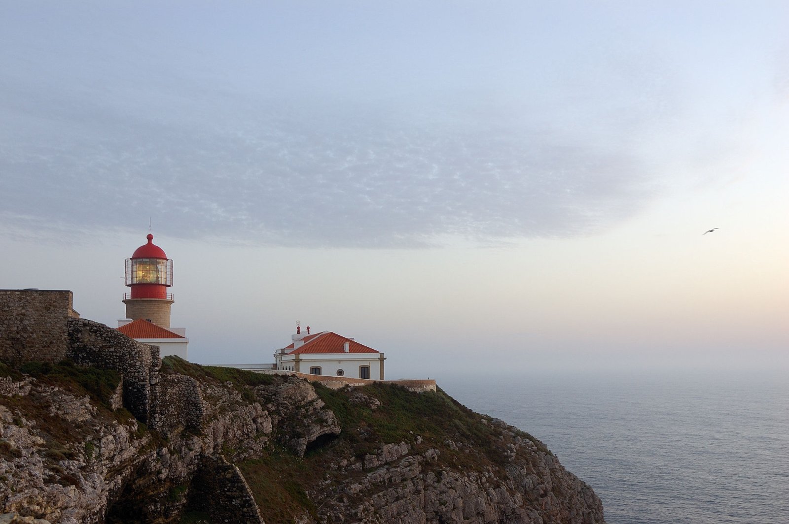 Descubre el Farol do Cabo de São Vicente en Portugal - Sagres | Secret World Trip Planner
