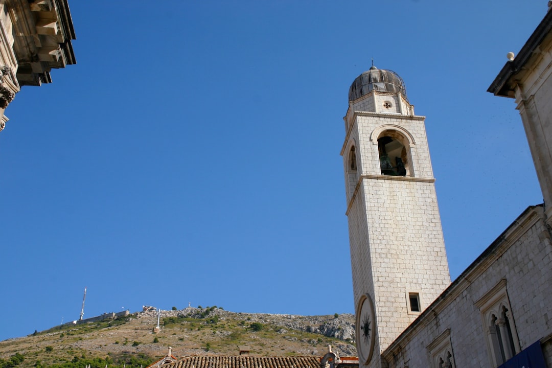 Descubre el Obelisco en Croacia: un viaje en el tiempo - Kalnik | Secret World Trip Planner