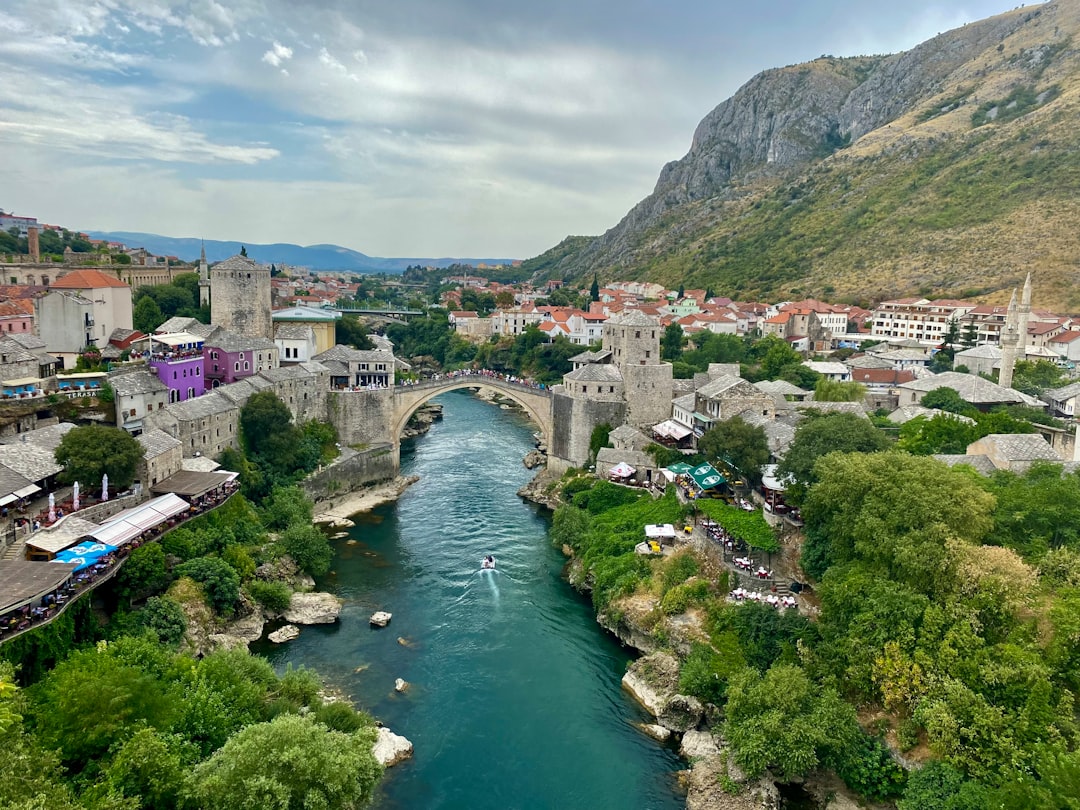 Ponte Vecchio de Mostar: Un Legado por Descubrir - Stari most | Secret World Trip Planner