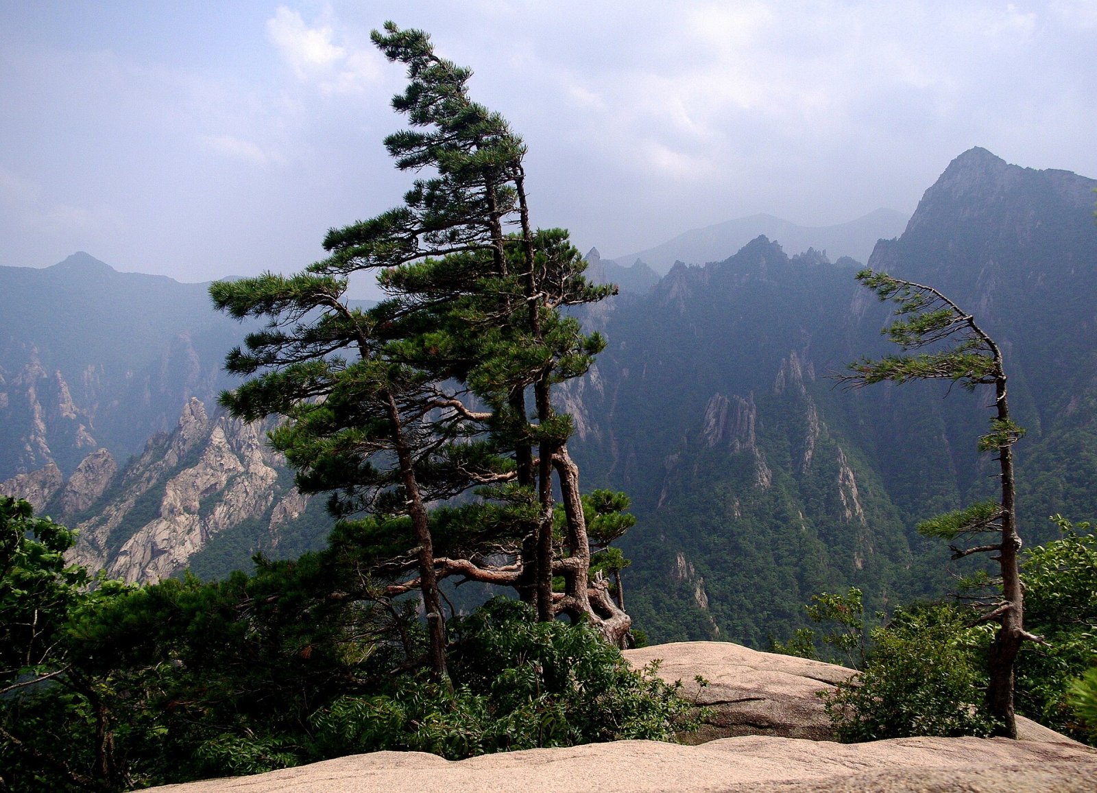发现华车峰：韩国隐藏的山峰 - Sokcho-si | Secret World Trip Planner