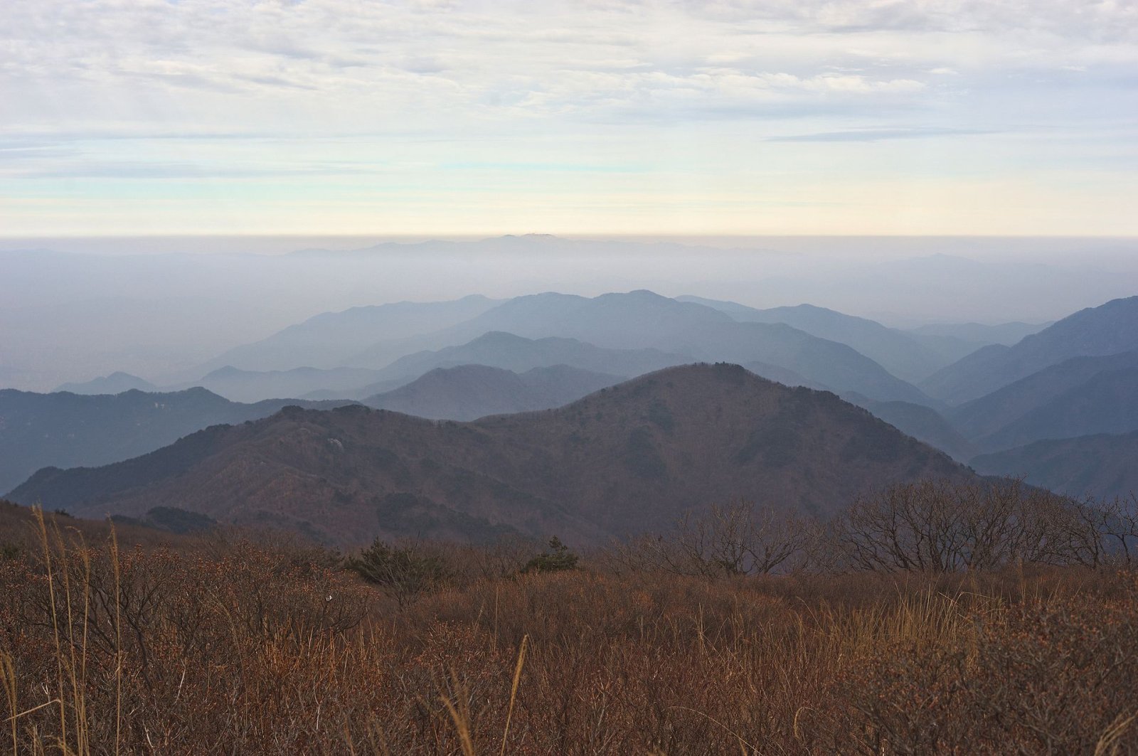 Scopri Cheonwangbong: La Perla della Natura in Corea del Sud - Hamyang | Secret World Trip Planner