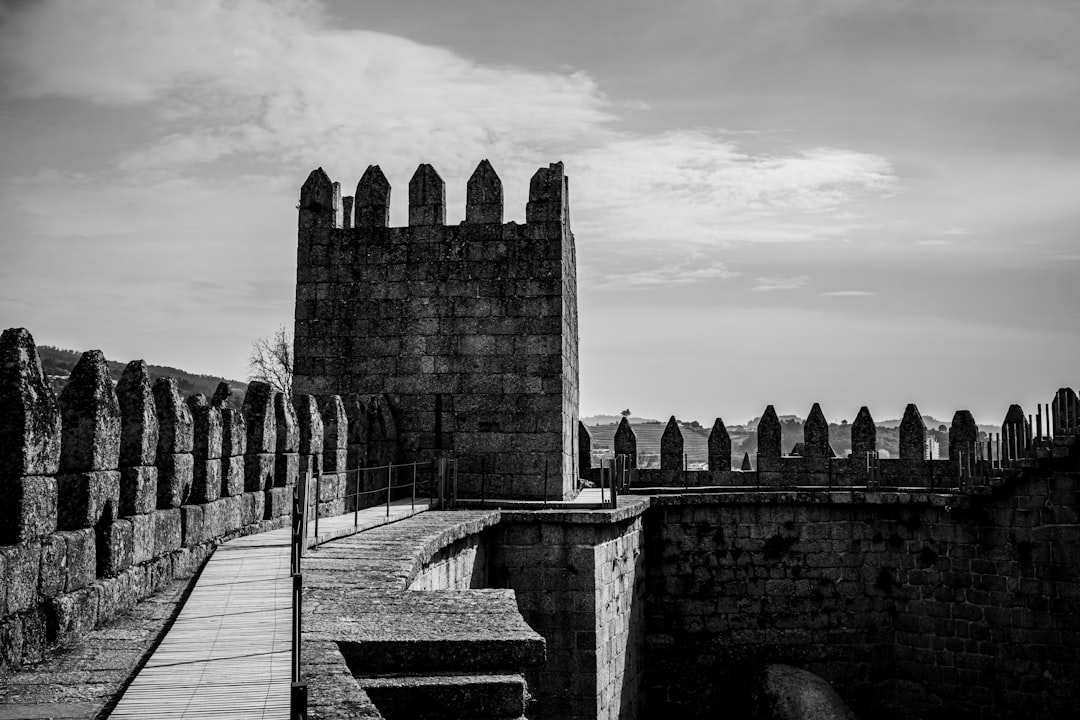 Descubre el Centro Histórico de Guimarães, el Corazón de Portugal | Secret World Trip Planner