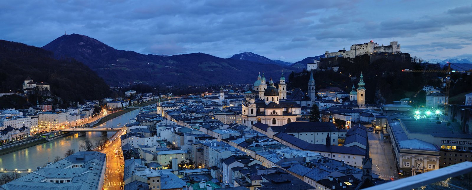 Descubra a Magia da Cidade Velha de Salzburg: História e Belezas - Salzburg | Secret World Trip Planner