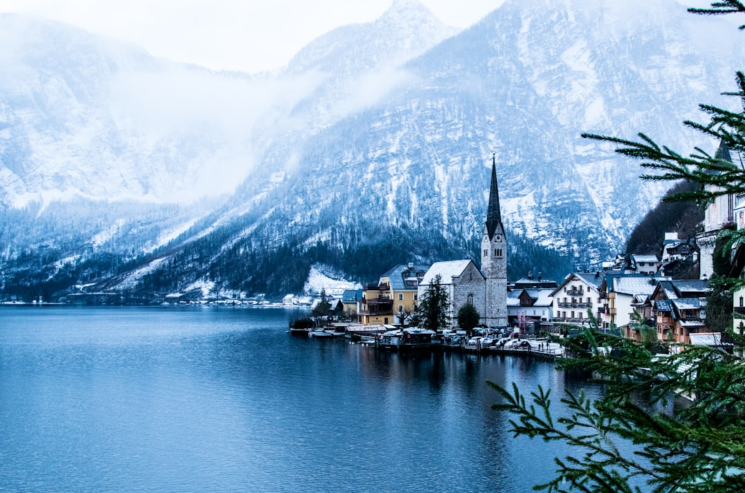 Hallstatt : La Perle de l'Autriche entre Histoire et Nature - Hallstatt | Secret World Trip Planner