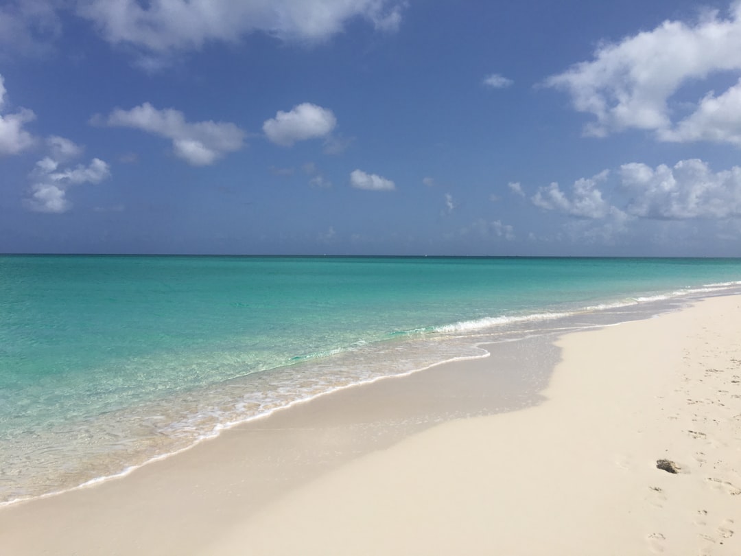 Grace Bay: Das Paradies der Strände in den Turks und Caicos - Grace Bay TKCA 1ZZ | Secret World Trip Planner