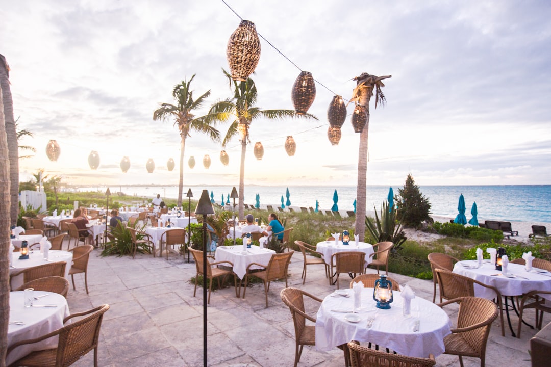 Грейс-Бей: Рай пляжей Теркс и Кайкос - Grace Bay TKCA 1ZZ | Secret World Trip Planner