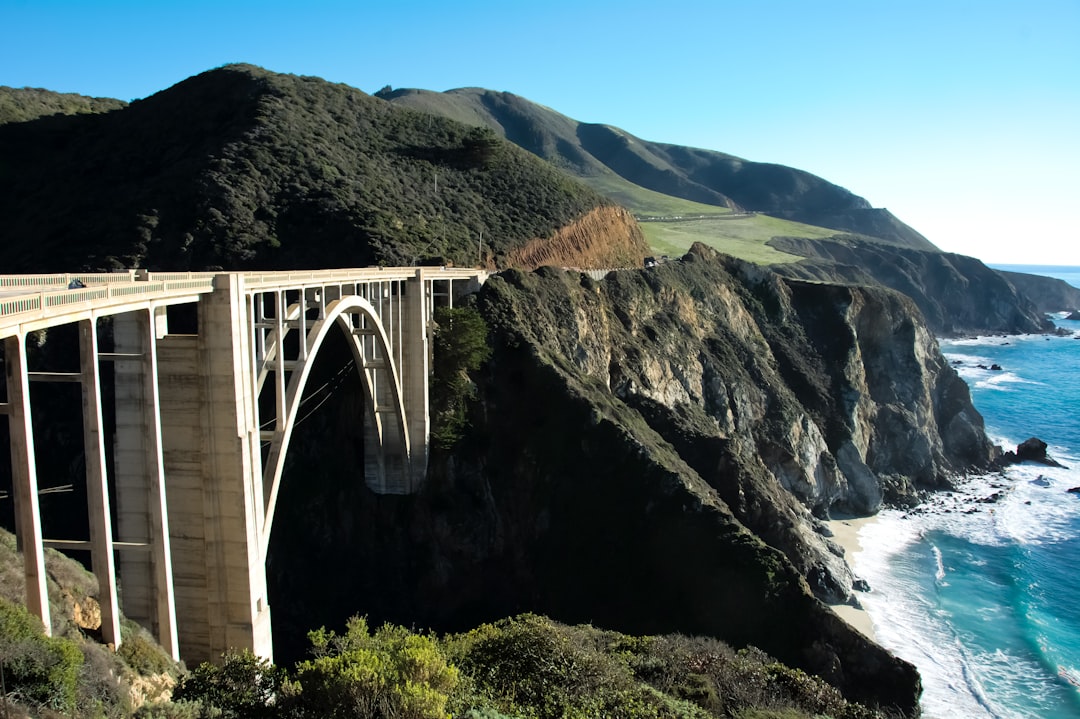 Ponte Bixby Creek: Ícone do Big Sur e seus Fares - Bixby Creek Bridge | Secret World Trip Planner