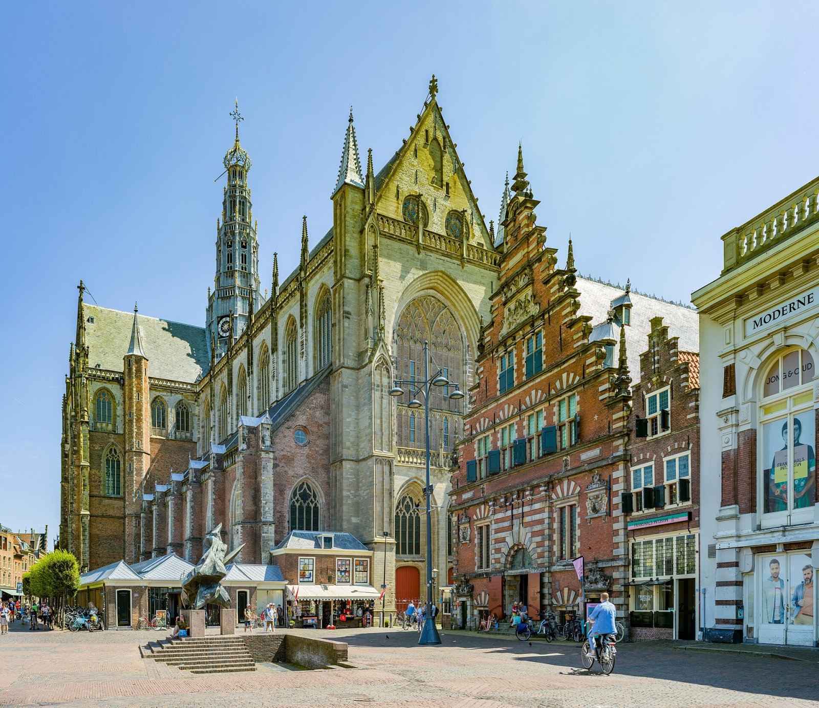 Découvrez la Grande Église de Haarlem : un trésor culturel aux Pays-Bas - Haarlem | Secret World Trip Planner