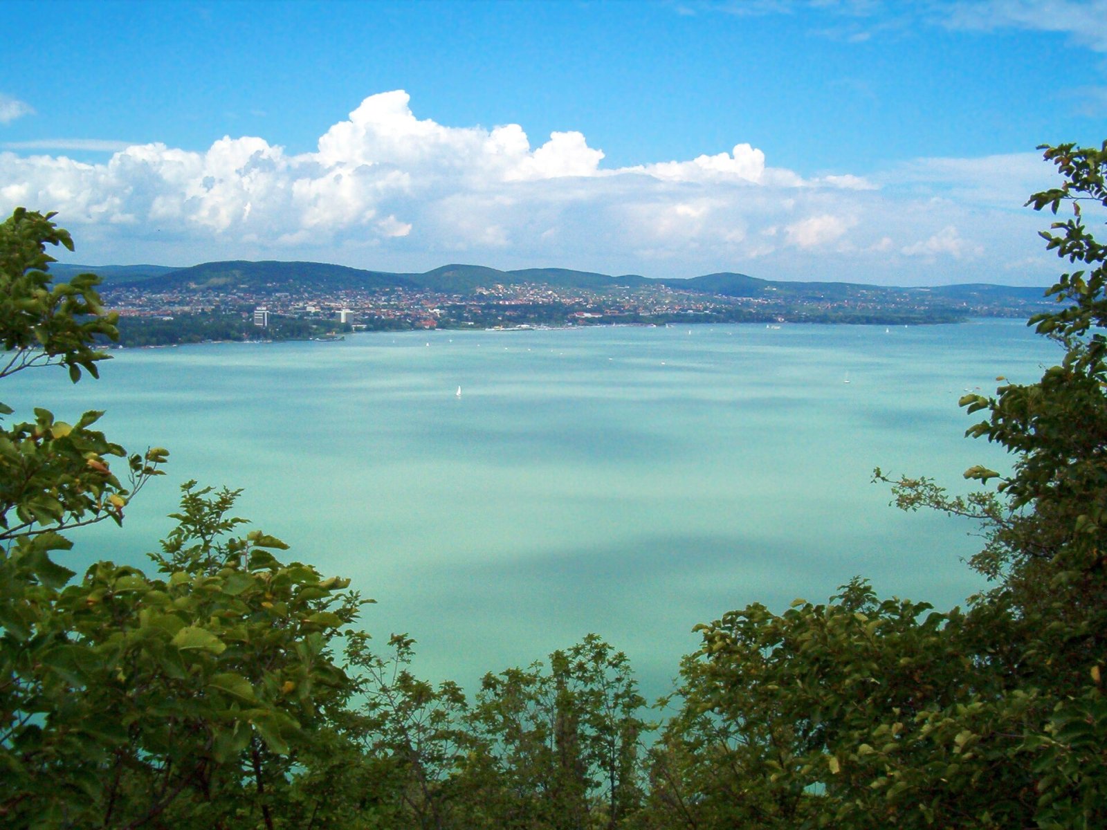 Откройте для себя озеро Балатон: природный рай в Венгрии - Balatonfüred | Secret World Trip Planner