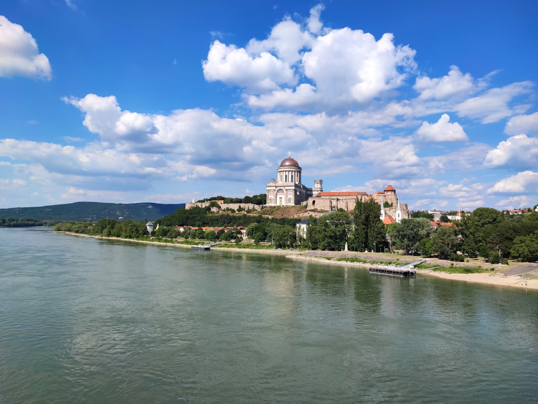 Basilica de Esztergom: um tesouro cultural da Hungria - Esztergom | Secret World Trip Planner