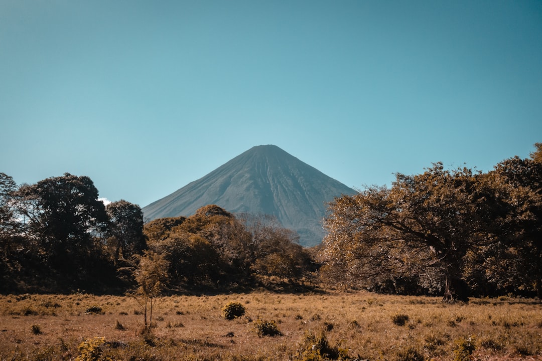 奥梅特佩:尼加拉瓜心中的自然天堂 - Ometepe | Secret World Trip Planner