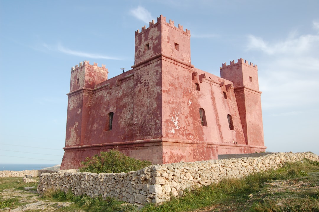 Esplorando il Castello di Palanok: Storia e Bellezza - Zakarpats'ka oblast | Secret World Trip Planner
