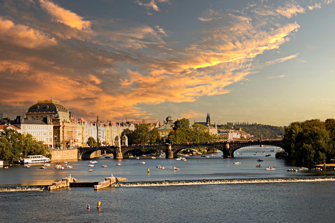 Dicas de Viagem em Praga: Use IA para Planejar Melhor - Praga | Secret World Trip Planner