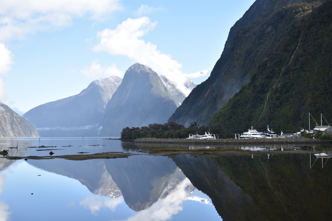 Milford Track: El Sendero de los Fiordos en Nueva Zelanda - Milford Track | Secret World Trip Planner