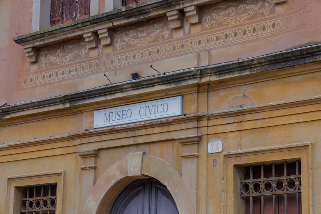 Entdecken Sie das Museo Diffuso für Sakrale Kunst - c/o Chiesa parrocchiale di | Secret World Trip Planner