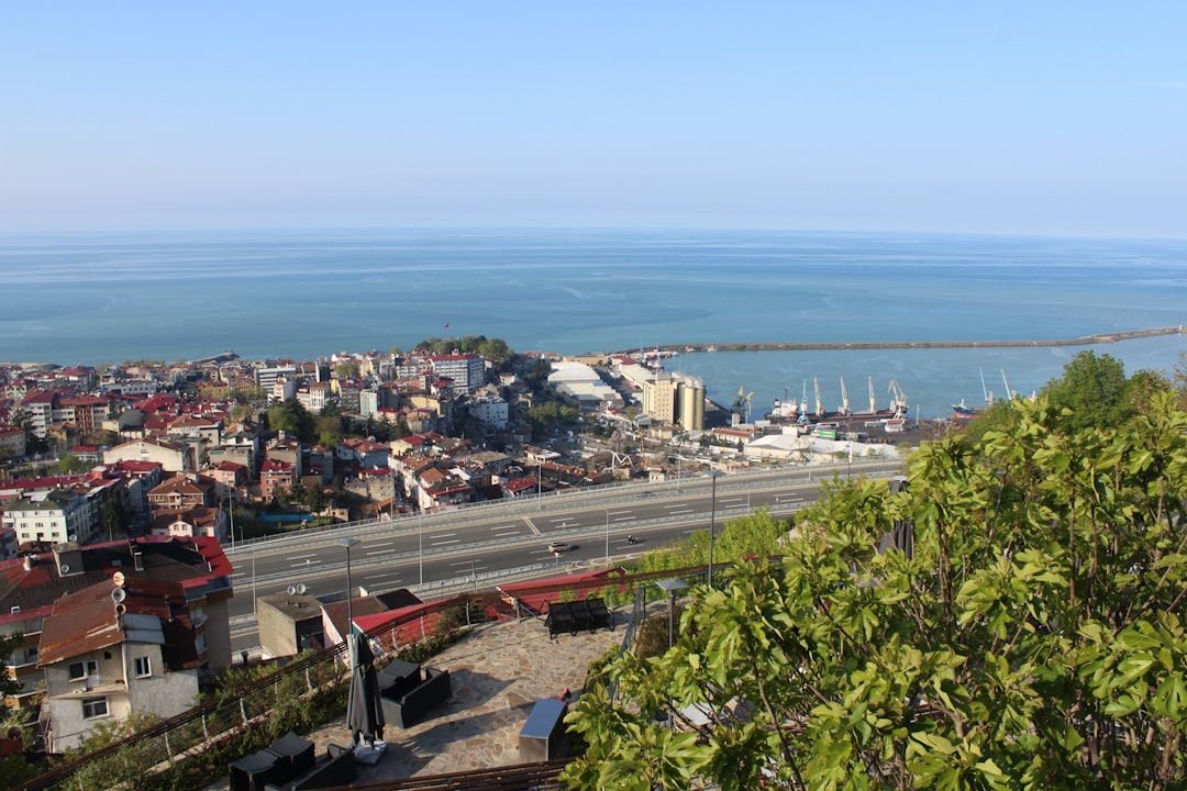 探索皮兰海滨大道：一个全景天堂 - Prešernovo nabrežje | Secret World Trip Planner